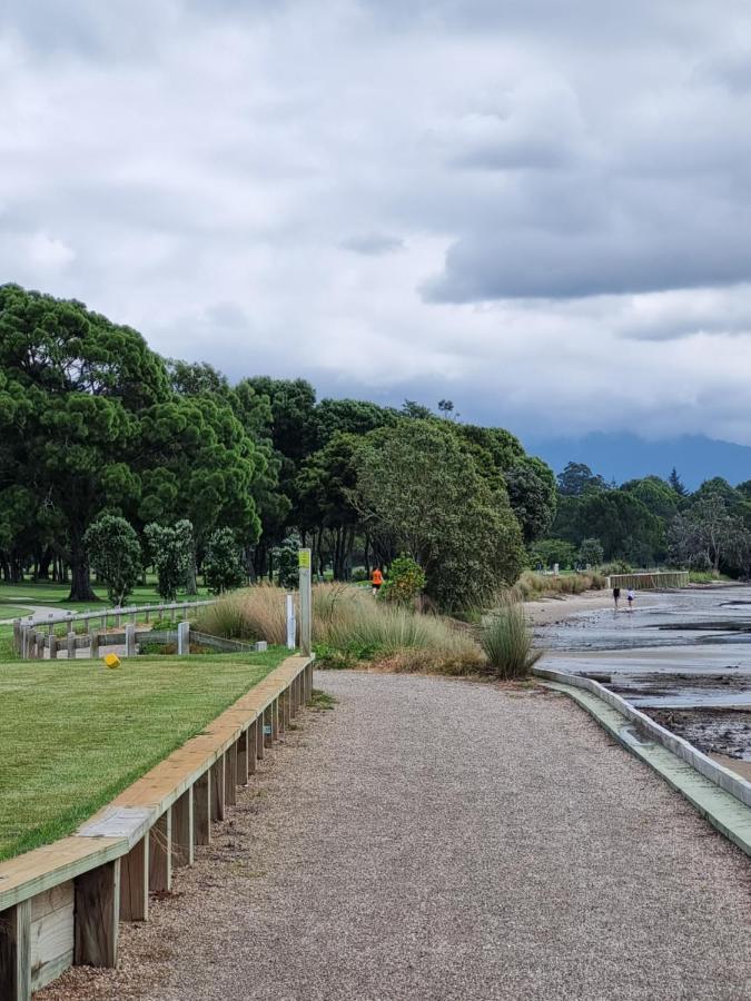 Omokoroa Golfers Retreat - B&B エクステリア 写真